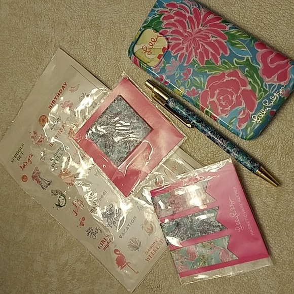 Lilly Pulitzer bundle 💙💕💚 - Picture 6 of 10